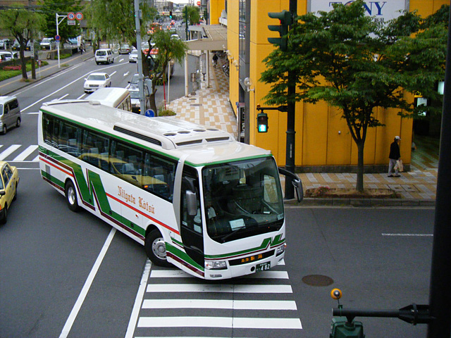 aero.jpg 640×480 220K