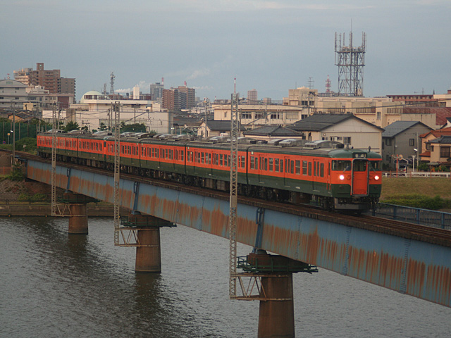 orange_3.jpg 640×480 152K