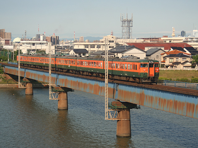 t1036_e.jpg 640×480 171K