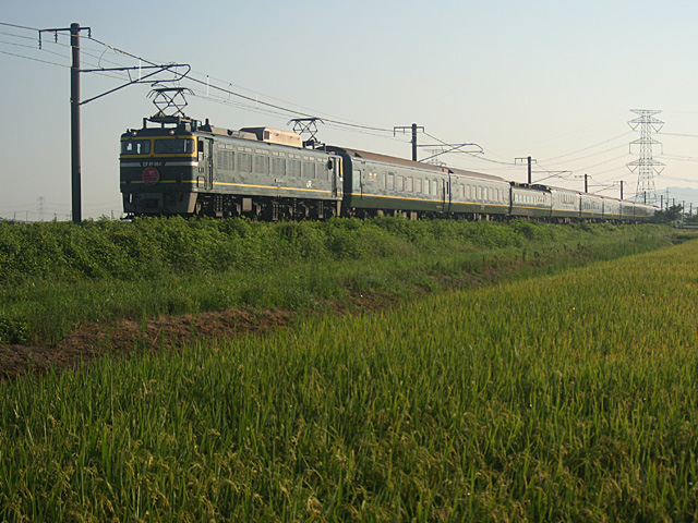 texp_8_r.jpg 640×480 178K