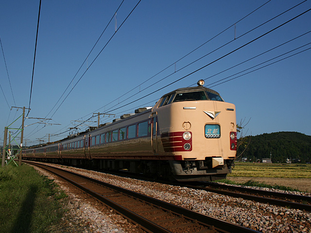 1058m_9.jpg 640×480 161K