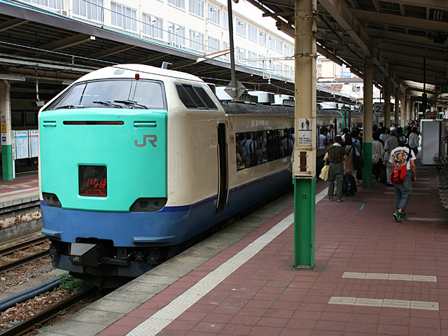 det_8083m.jpg 640×480 179K