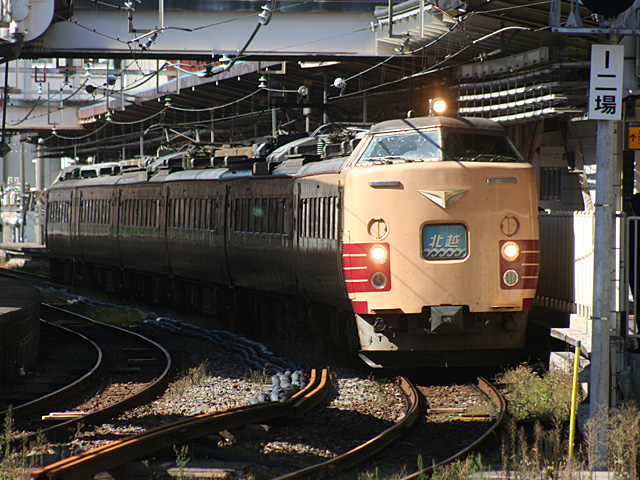 1054m_10.jpg 640×480 195K