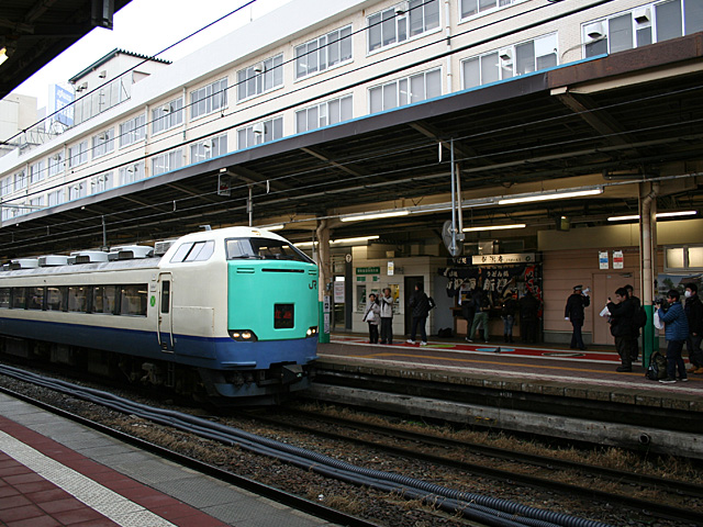 1056m_3_3.jpg 640×480 192K