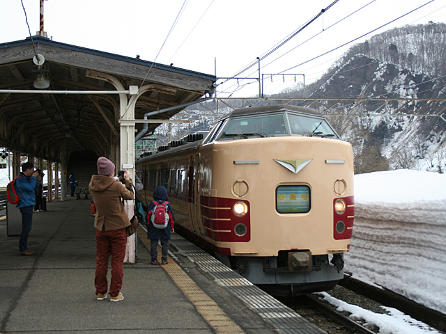 3324m_3.jpg 640×480 162K